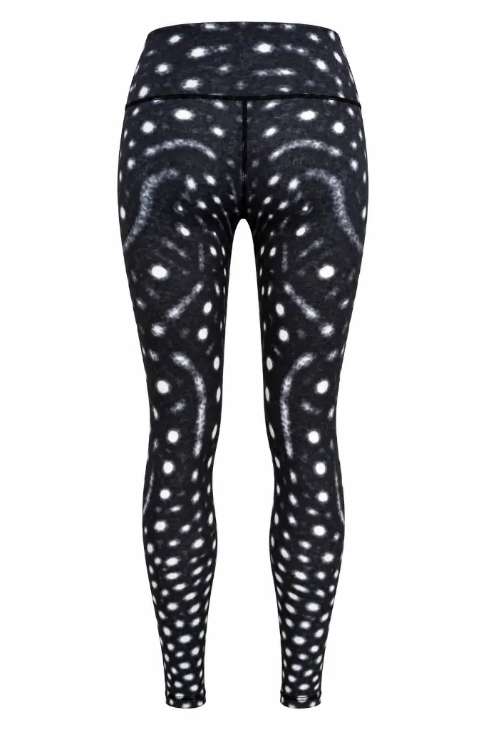 Whale shark print - Womens legging (back).webp